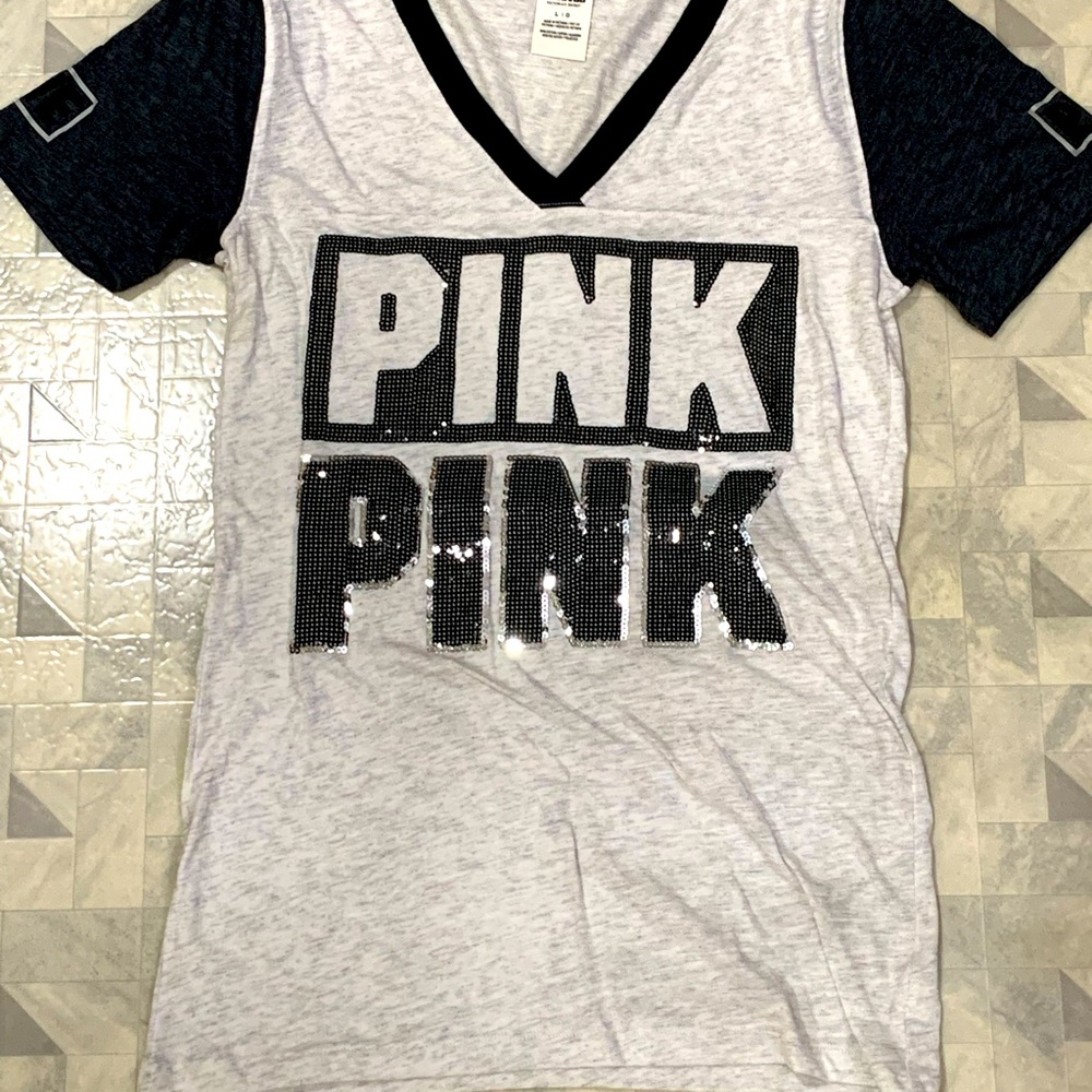 Nice light weight T-shirt